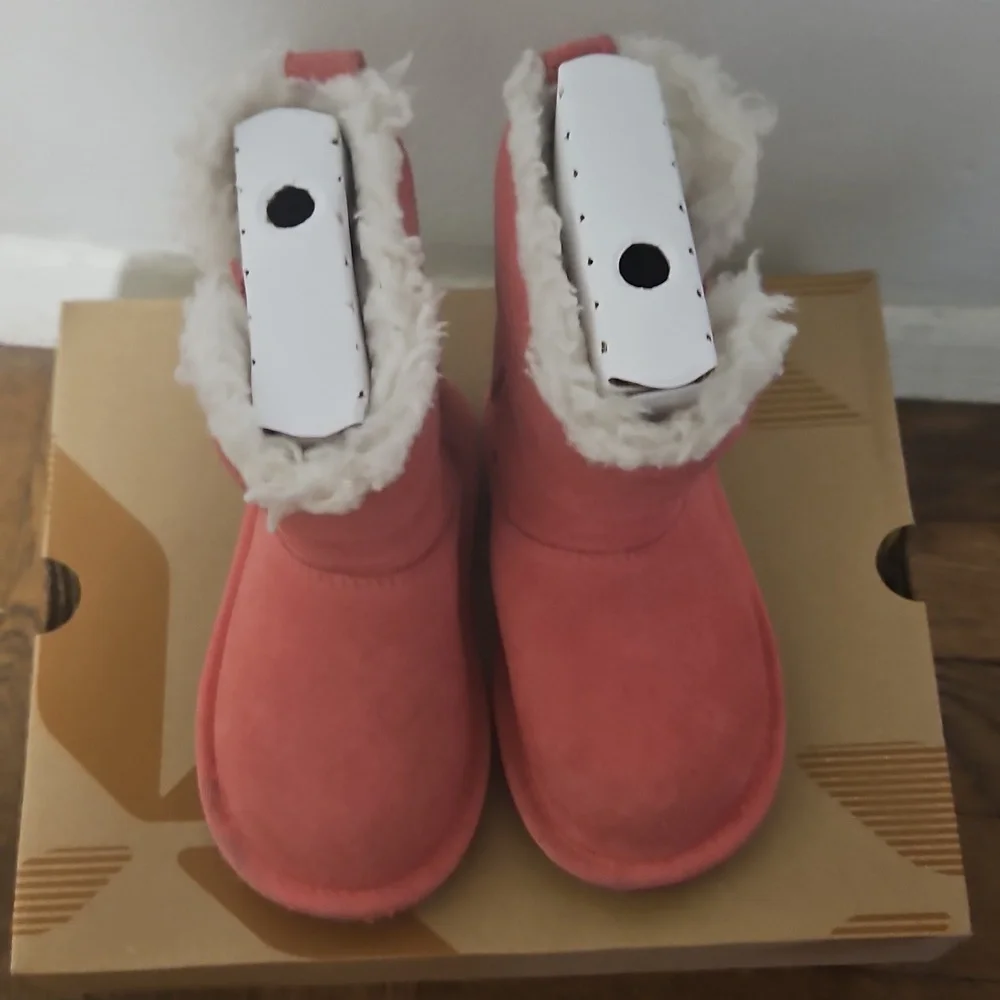 Koolaburra Aribel Short Pink Suede Boots with Faux Fur Lining SZ 7 TODDLER - Picture 5 of 7